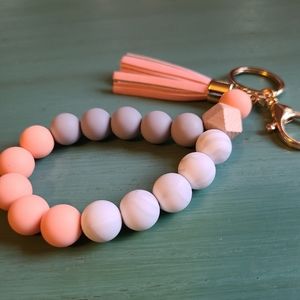 NWOT Women's Keyring Bracelet/Wristlet